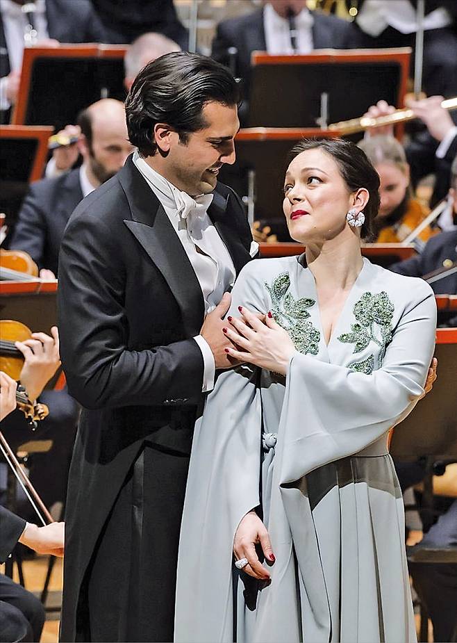 4월 25일 베를린 필하모닉 오케스트라가 바덴바덴 페스티벌에서 공연한 오페라 ‘나비부인’을 베를린 필하모니에서 다시 선보이고 있다.  ⓒBettina Stoess