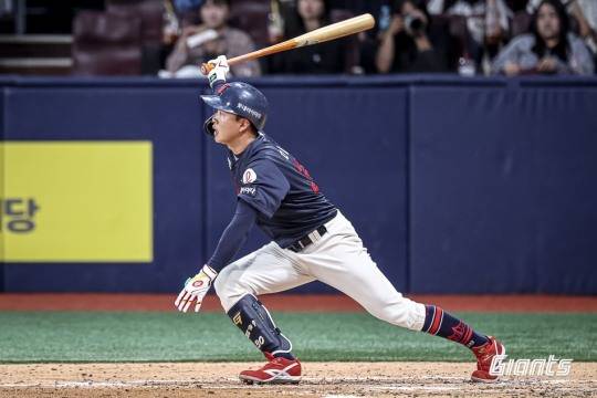 키움전 이호준의 안타.