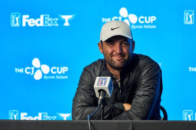 스코티 셰플러가 1일(한국 시간) 더 CJ컵 바이런 넬슨 기자회견에서 취재진의 질문을 듣고 있다. 사진 제공=CJ그룹