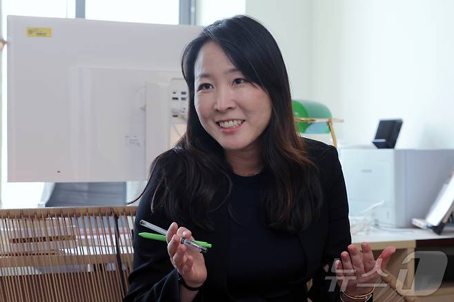 고민희 이화여대 정치외교학과 교수는 "도지사나 시장 경험을 하고 대선 후보로 출마하는 것이 합격의 지름길처럼 돼 있지만, 한국에서 지금까지 여성 광역단체장이 나온 적이 한 번도 없다"고 지적했다. 2025.4.28/뉴스1 ⓒ News1 박정호 기자