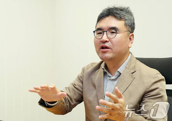 이재묵 한국외대 정치학과 교수가 29일 서울 종로구 뉴스1 사옥에서 진행된 대선 기획 ‘3040, 차기 정부에 바란다’ 인터뷰를 하고 있다. 2025.4.29/뉴스1 ⓒ News1 김진환 기자