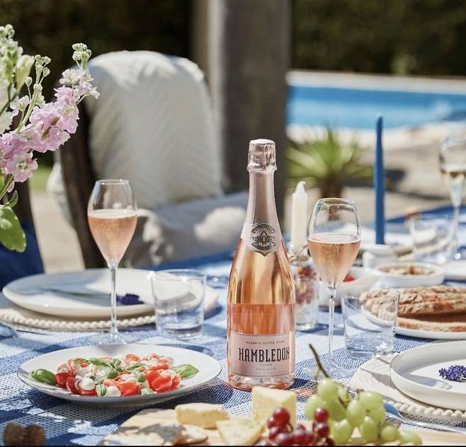 '햄블던 빈야드 클래식 퀴베 로제(Hambledon Vineyard Classic Cuvee Rose)'
