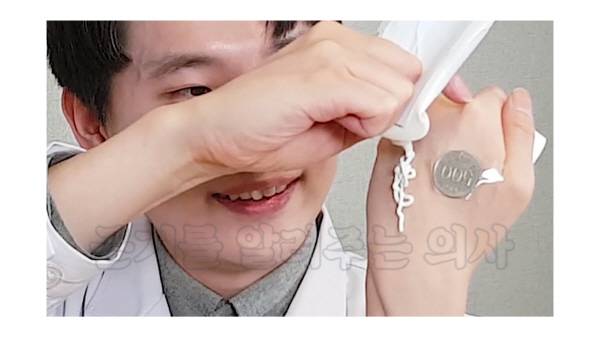​사진=근거를 알려주는 의사​​