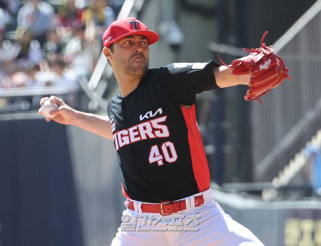 20일 오후 잠실야구장에서 열린 2025 프로야구 KIA와 두산 경기. KIA 선발 네일이 역투하고 있다. 잠실=정시종 기자 capa@edaily.co.kr /2025.04.20.