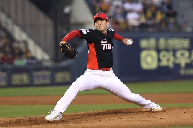 ▲ 투구하는 윤영철 [KIA타이거즈]&nbsp;