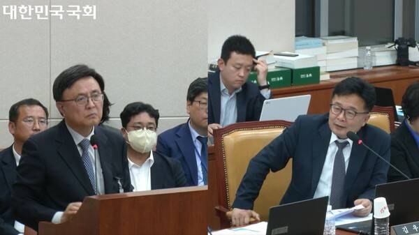 ▲김백 YTN 사장이 김우영 더불어민주당 의원의 질의를 듣고 있다. 국회 영상회의록