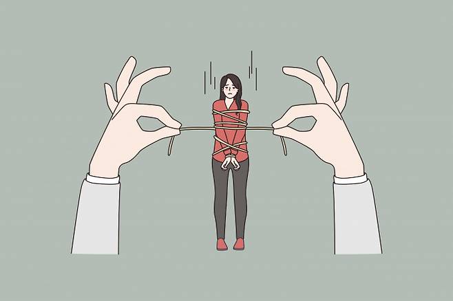 엄마에게 월급 통장을 맡긴 한 여성이 20년 동안 모은 3억원을 돌려받지 못하고 도리어 협박을 당했다. /사진=이미지투데이