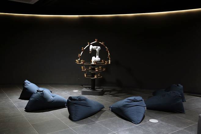 [서울=뉴시스] 서울로봇인공지능과학관 3층 상설전시실 '로봇 싱잉볼' 내부 전경. 2025.05.02 (사진 제공=서울시) photo@newsis.com *재판매 및 DB 금지