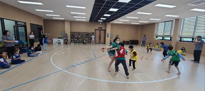 충주효성교회 선교관 풋살경기장