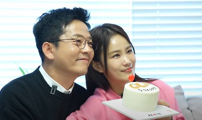 코미디언 김준호와 김지민. 유튜브 채널 '준호 지민' 캡처.