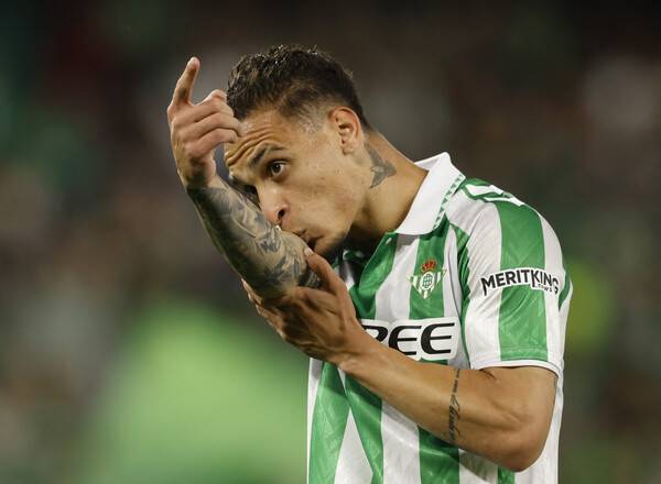 ▲ 안토니는 겨울 이적 시장에서 맨체스터 유나이티드를 떠나 레알 베티스로 임대를 갔다. 뛰어난 활약으로 가치를 높이고 있다. ⓒ연합뉴스/REUTERS