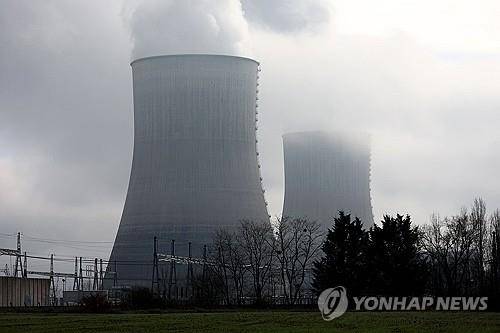 원자력 발전소 냉각탑 프랑스 시보 원자력 발전소 냉각탑
[AFP 연합뉴스 자료사진. 재판매 및 DB 금지]