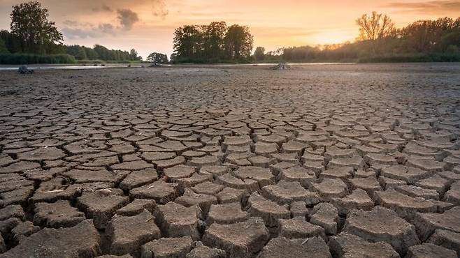 국제 연구진이 유라시아 폭염과 가뭄을 일으키는 원인을 밝혔다./UN