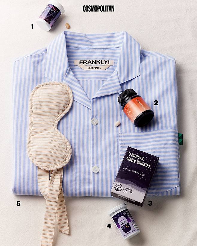 5 파자마 9만4천원 Frankly. 안대 에디터 소장품.