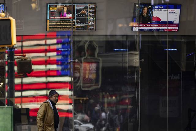 지난달 10일 나스닥 거래소 전광판에 보이고 있는 S&P 500 지수.