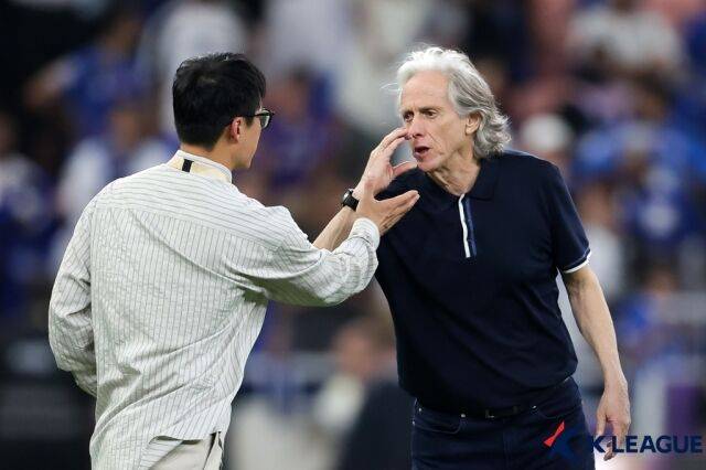 이정효 광주FC 감독과 조르제 제주스 감독./프로축구연맹