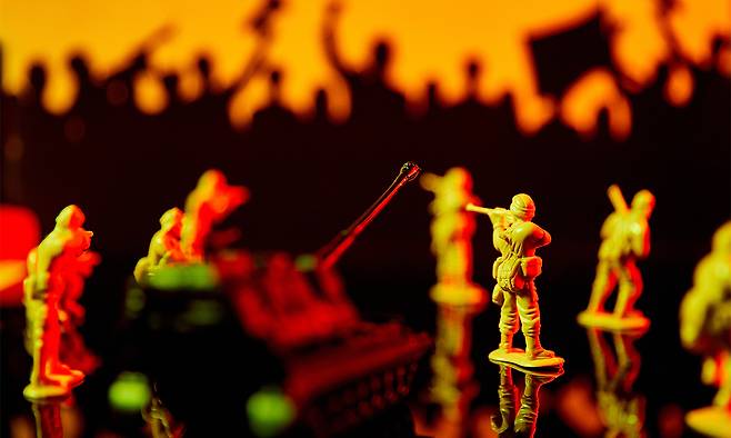 ‘전투의 심리학’은 전쟁이라는 극한 상황이 인간의 도덕적 한계를 어떻게 시험하는지, 그 과정에서 어떤 비극이 발생하는지 등 전투의 숨겨진 진실을 파헤친다. 세계일보 자료사진·게티이미지뱅크