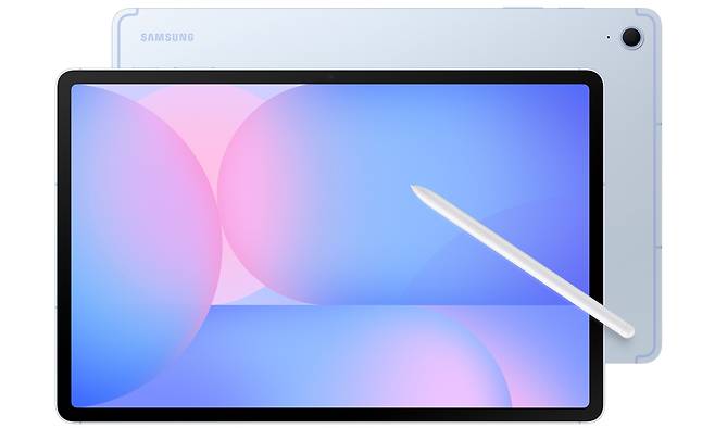 갤럭시탭 S10 FE+ 블루 제품 모습. 삼성전자 제공