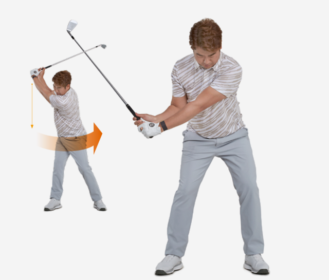 스윙 전환 동작에서 골반이 어드레스 위치로 돌아올 때 양 손은 자연스럽게 내려와야 한다.