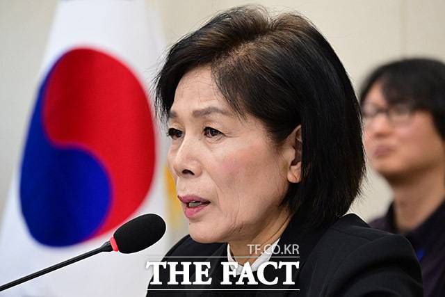 국회 입법조사처는 최민희 더불어민주당 의원을 통해 "회사의 귀책 사유로 인해 고객이 계약을 해지할 경우 위약금을 면제할 수 있다"고 설명했다. /국회=남윤호 기자