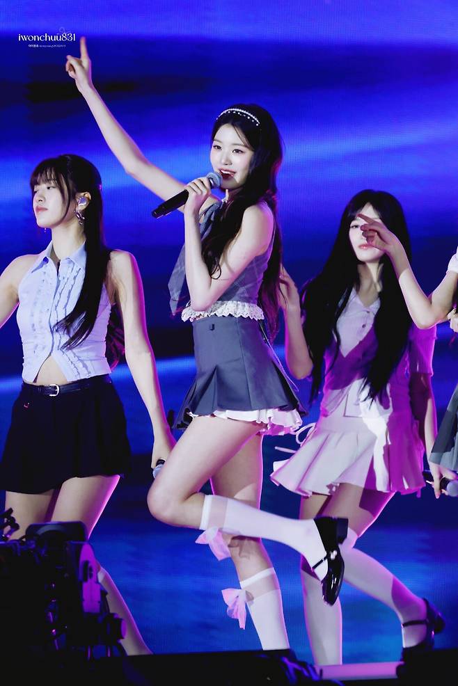 5.jpg 오늘자 리브 골프 코리아 콘서트 아이브 장원영 고화질 짤