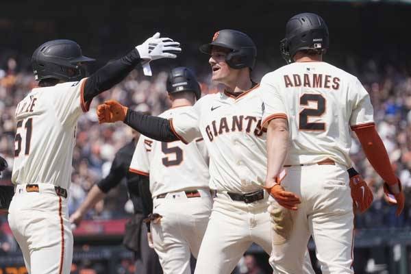 채프먼은 6회 만루홈런을 때렸다. 사진= AP= 연합뉴스 제공