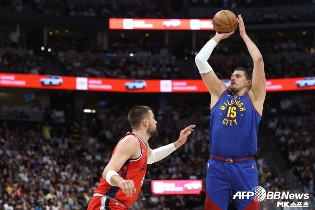 니콜라 요키치가 카와이 레너드, 제임스 하든을 집으로 보냈다. 사진(덴버 미국)=AFPBBNews=News1