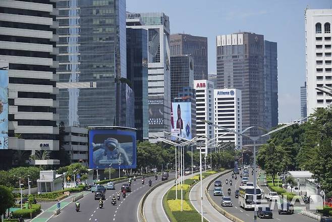 [자카르타=AP/뉴시스]인도네시아 수도 자카르타의 시내 모습.