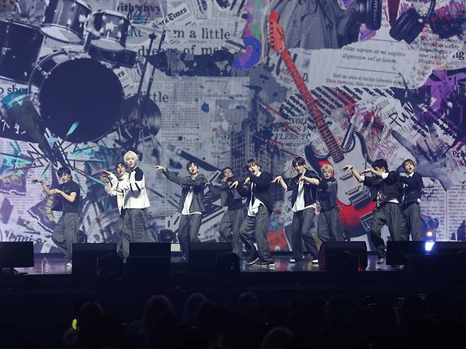 데뷔 6개월 만에 월드 투어를 시작한 싸이커스는 데뷔 2년 2개월 만에 한국에서 첫 단독 콘서트를 열었다. KQ엔터테인먼트 제공