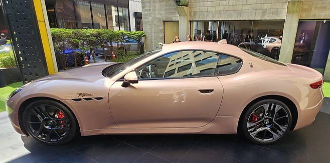 마세라티 그란투리스모.