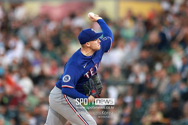 ▲ 코빈은 텍사스에서의 첫 5경기에서 2승과 3점대 평균자책점을 기록하며 100만 달러의 값어치를 다했다는 평가를 받고 있다