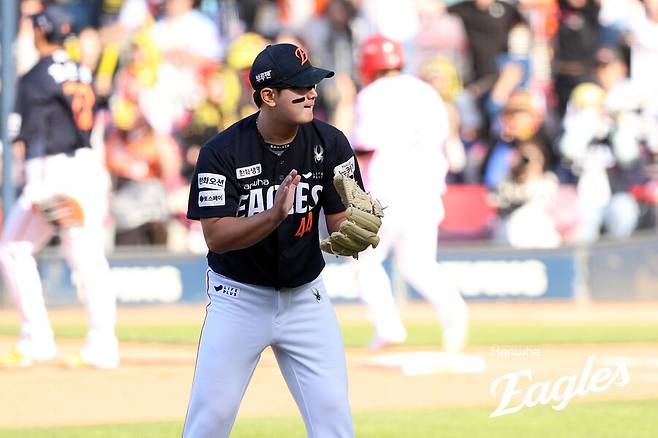 ▲ 불 같은 강속구로 올 시즌 구원왕에도 당당히 도전장을 내민 김서현 ⓒ한화이글스