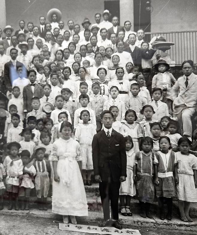 멕시코 한인이민박물관에 전시된 이친카브 농장 내 한인 사진 자료 [촬영 이재림 특파원]