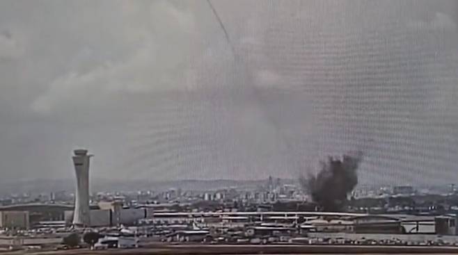 예멘 후티 반군 미사일, 이스라엘 텔아비브 벤구리온 국제공항 타격 [엑스 캡처. 재판매 및 DB 금지]
