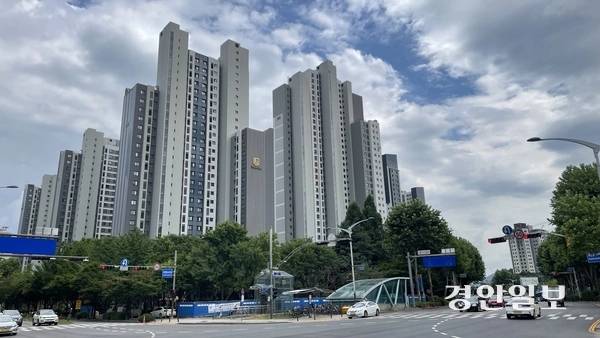 과천 원문동에 위치한 ‘과천위버필드’ /경인일보DB