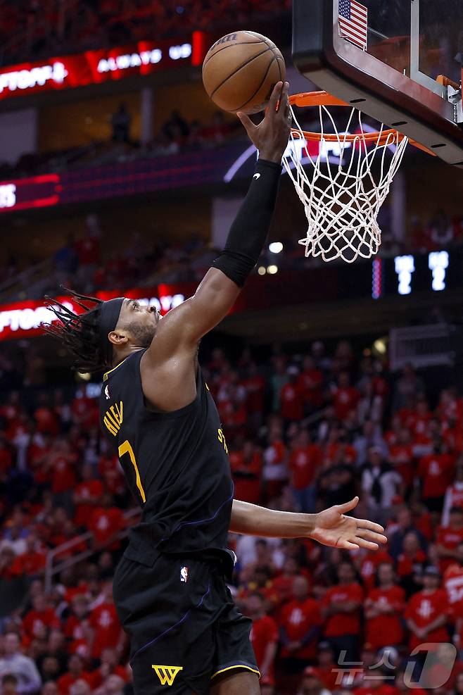 버드 힐드가 골든스테이트 워리어스의 2024-25 NBA 플레이오프 2라운드 진출을 이끌었다. ⓒ AFP=뉴스1