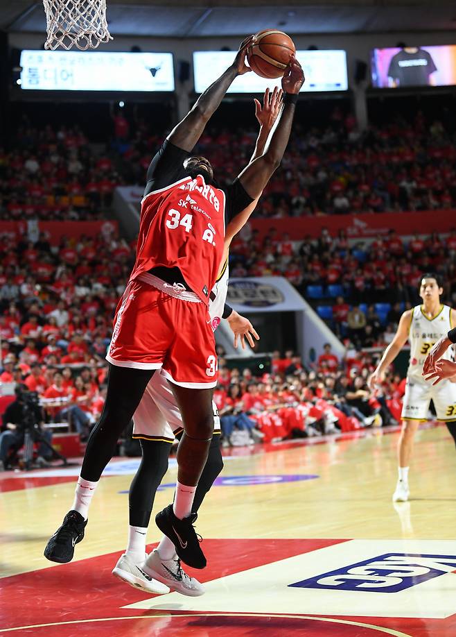 SK 워니는 고전했다. 사진제공=KBL