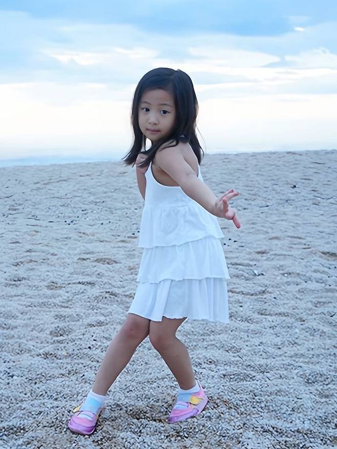 4.jpeg 어린이날 기념 베이비몬스터 어린시절 사진