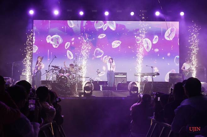 알렌워커 타이페이 공연 오피셜 인스타  QWERㄷㄷ