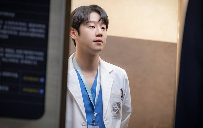 ‘언젠가는 슬기로울 전공의생활’의 한 장면. 티브이엔 제공