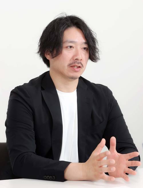 키요카와 스스무 크로스 택시 대표가 일본 택시업계의 디지털 전환에 대해 설명하고 있다. 카카오모빌리티