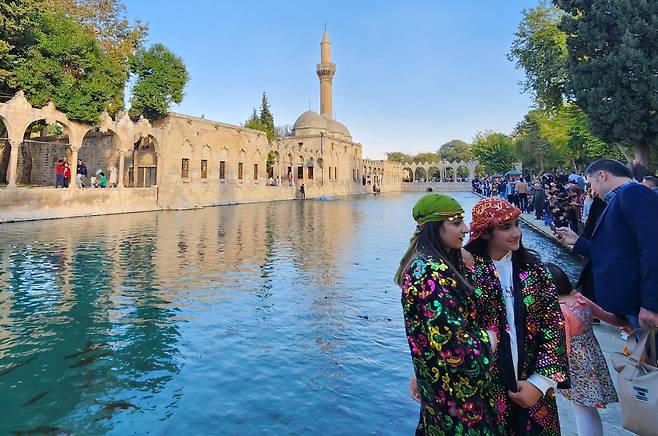 튀르키예 샨르우르파 아브라함의 연못