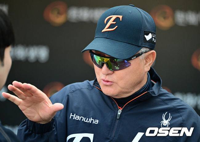 [OSEN=지형준 기자] 한화 김경문 감독. 2025.04.11 / jpnews@osen.co.kr