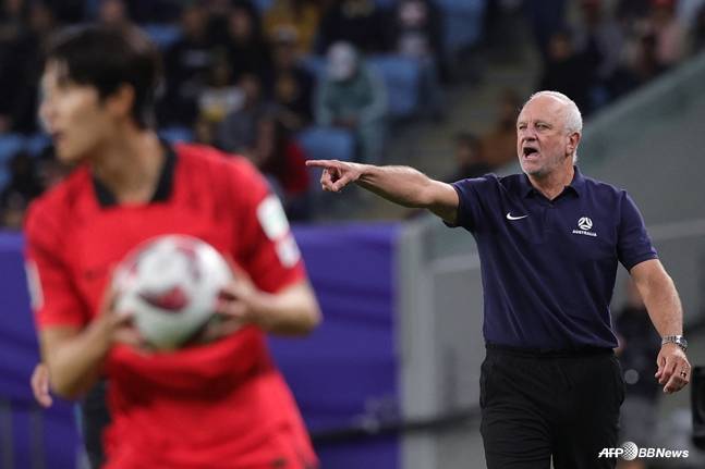 2024년 2월 아시안컵서 한국과 맞대결을 펼쳤던 아놀드 감독. /AFPBBNews=뉴스1