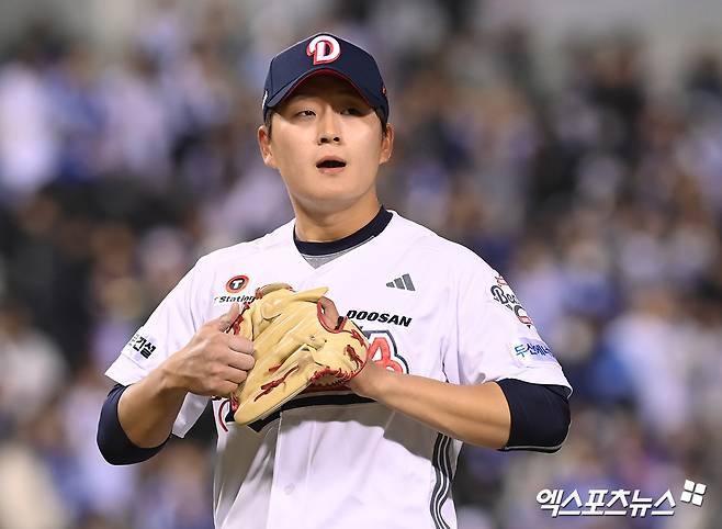 두산 베어스 마무리 투수 김택연이 지난 4일 대구 삼성 라이온즈전에 등판, 1이닝 1실점으로 아쉬움을 남겼다. 사진 엑스포츠뉴스 DB