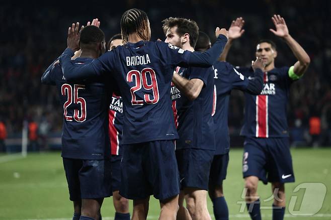득점 후 기뻐하는 PSG 선수들ⓒ AFP=뉴스1