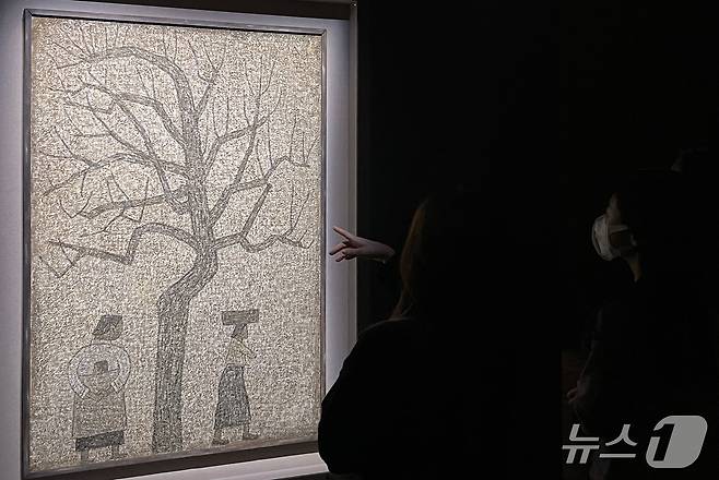 2021년 11월 1일, 국립현대미술관 덕수궁에서 전시'박수근의 '봄을 기다리는 나무' 회고전. 2021.11.10/뉴스1 ⓒ News1 김명섭 기자