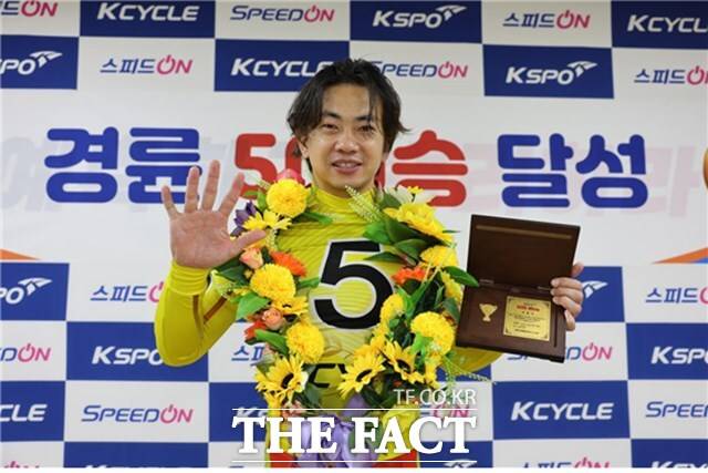 지난 5월 3일 역대 최단기로 통산 500승 달성에 성공한 정종진./국민체육진흥공단