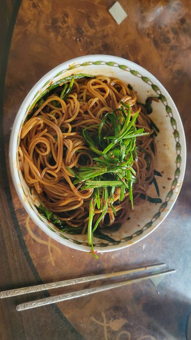 1000228413.jpg 부추무침파스타 맛있네