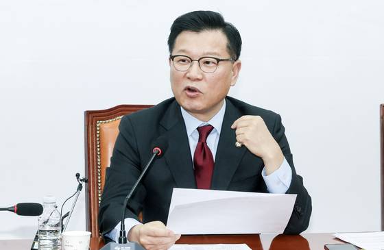 이양수 국민의힘 사무총장이 지난달 10일 오전 국회에서 선관위 회의 결과를 발표하고 있다. 김성룡 기자.